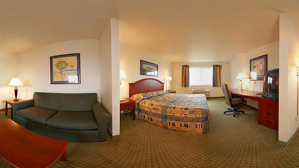 Crossings By Grandstay Inn & Suites Becker 外观 照片