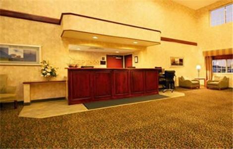 Crossings By Grandstay Inn & Suites Becker 内观 照片