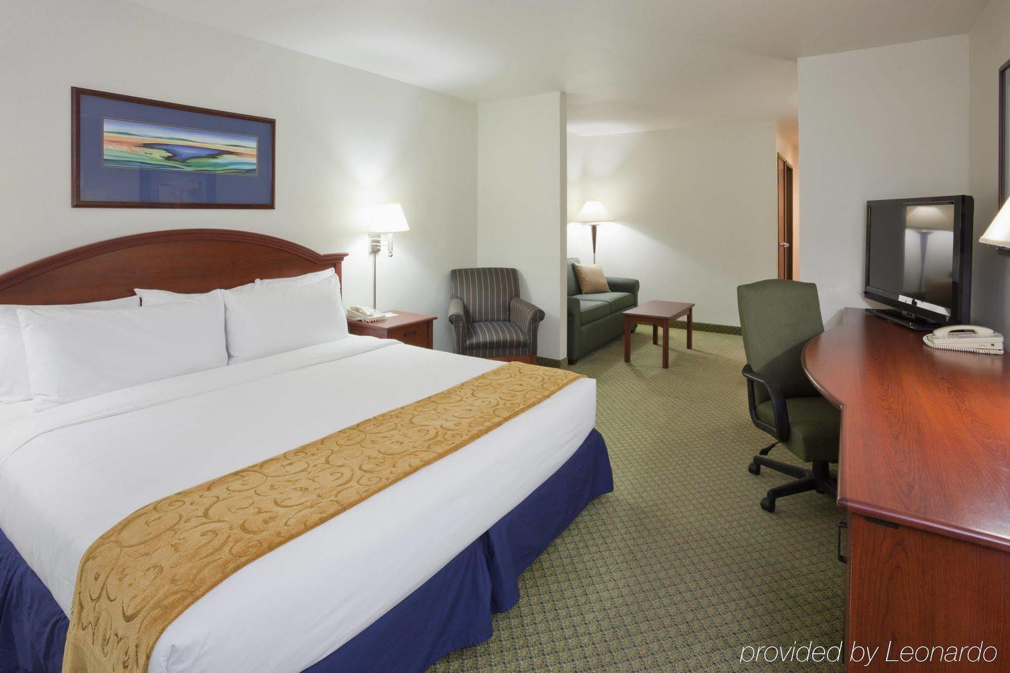 Crossings By Grandstay Inn & Suites Becker 外观 照片