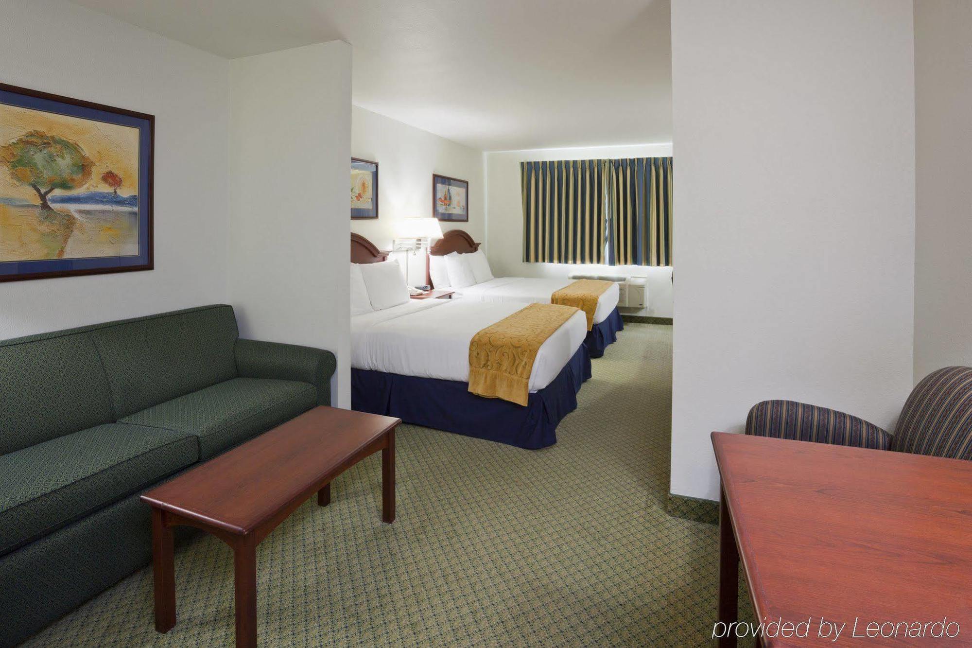 Crossings By Grandstay Inn & Suites Becker 外观 照片